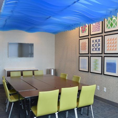 Holiday Inn Express & Suites - Charlotte Ne - University Area By Ihg Bagian luar foto