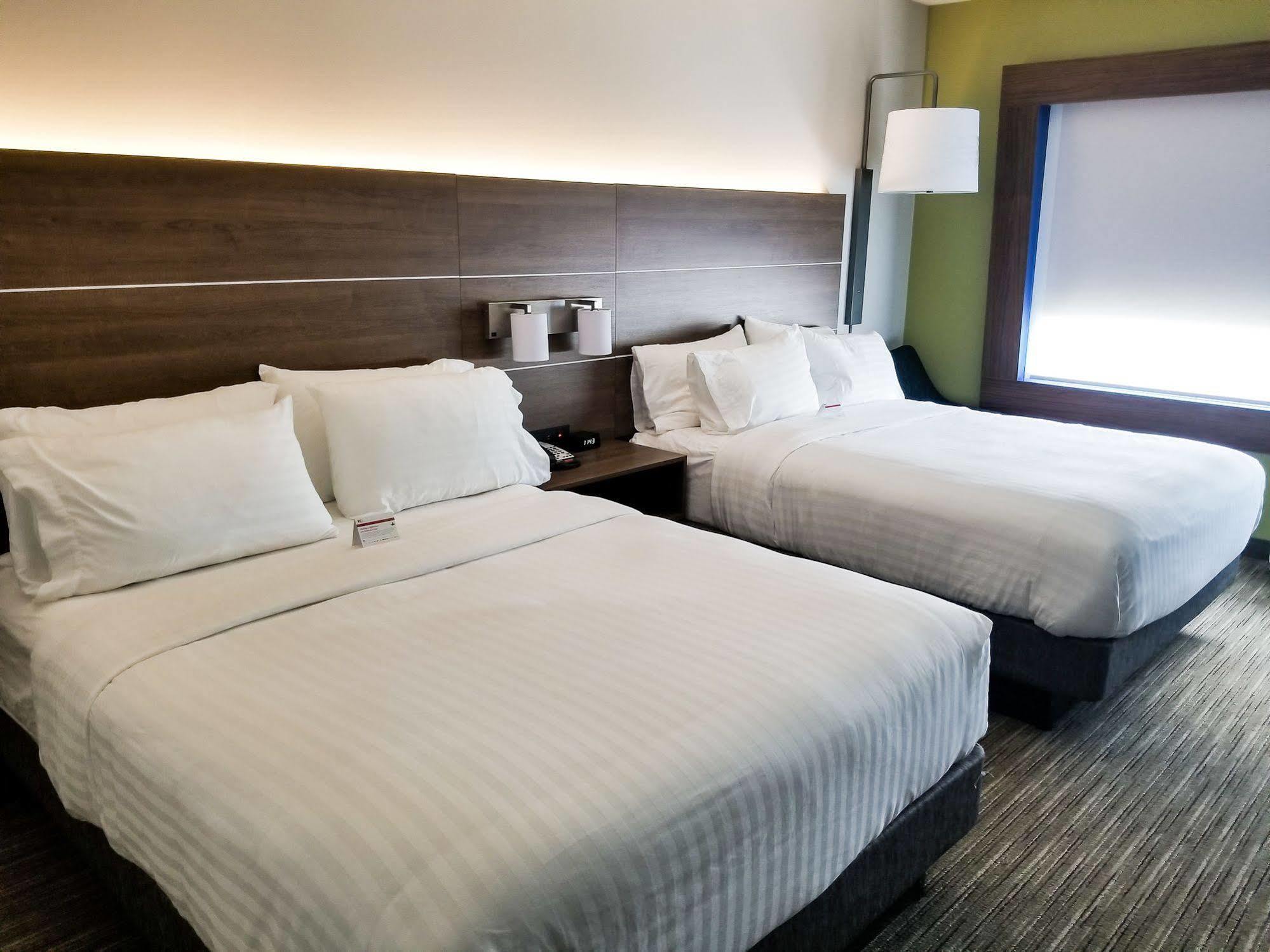 Holiday Inn Express & Suites - Charlotte Ne - University Area By Ihg Bagian luar foto