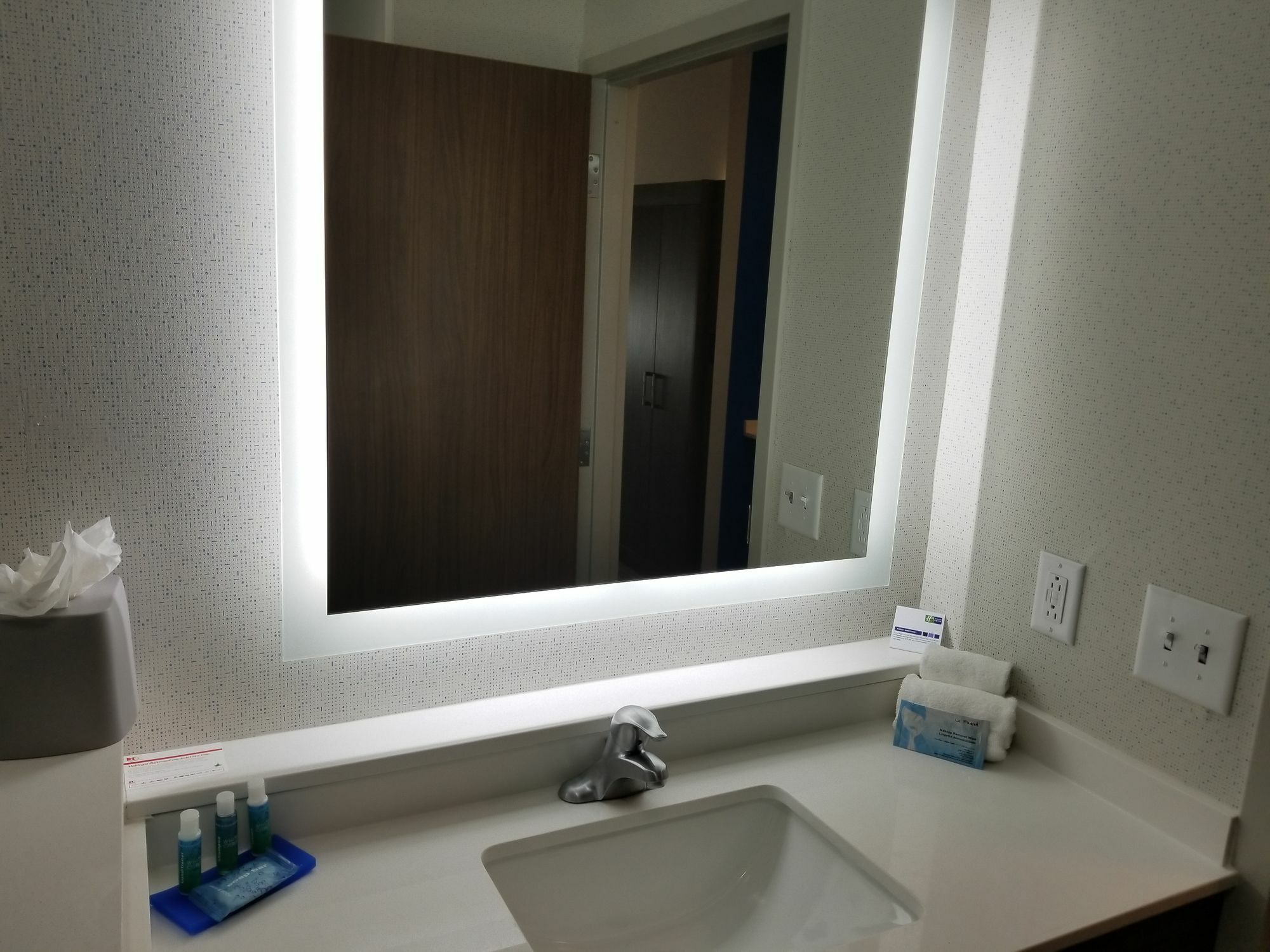 Holiday Inn Express & Suites - Charlotte Ne - University Area By Ihg Bagian luar foto