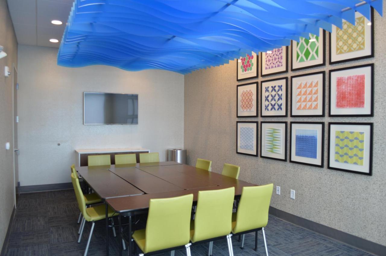 Holiday Inn Express & Suites - Charlotte Ne - University Area By Ihg Bagian luar foto