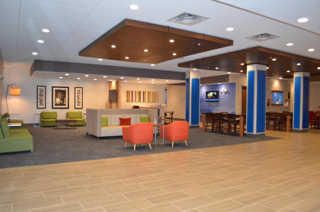 Holiday Inn Express & Suites - Charlotte Ne - University Area By Ihg Bagian luar foto