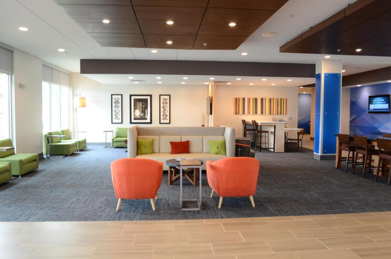 Holiday Inn Express & Suites - Charlotte Ne - University Area By Ihg Bagian luar foto