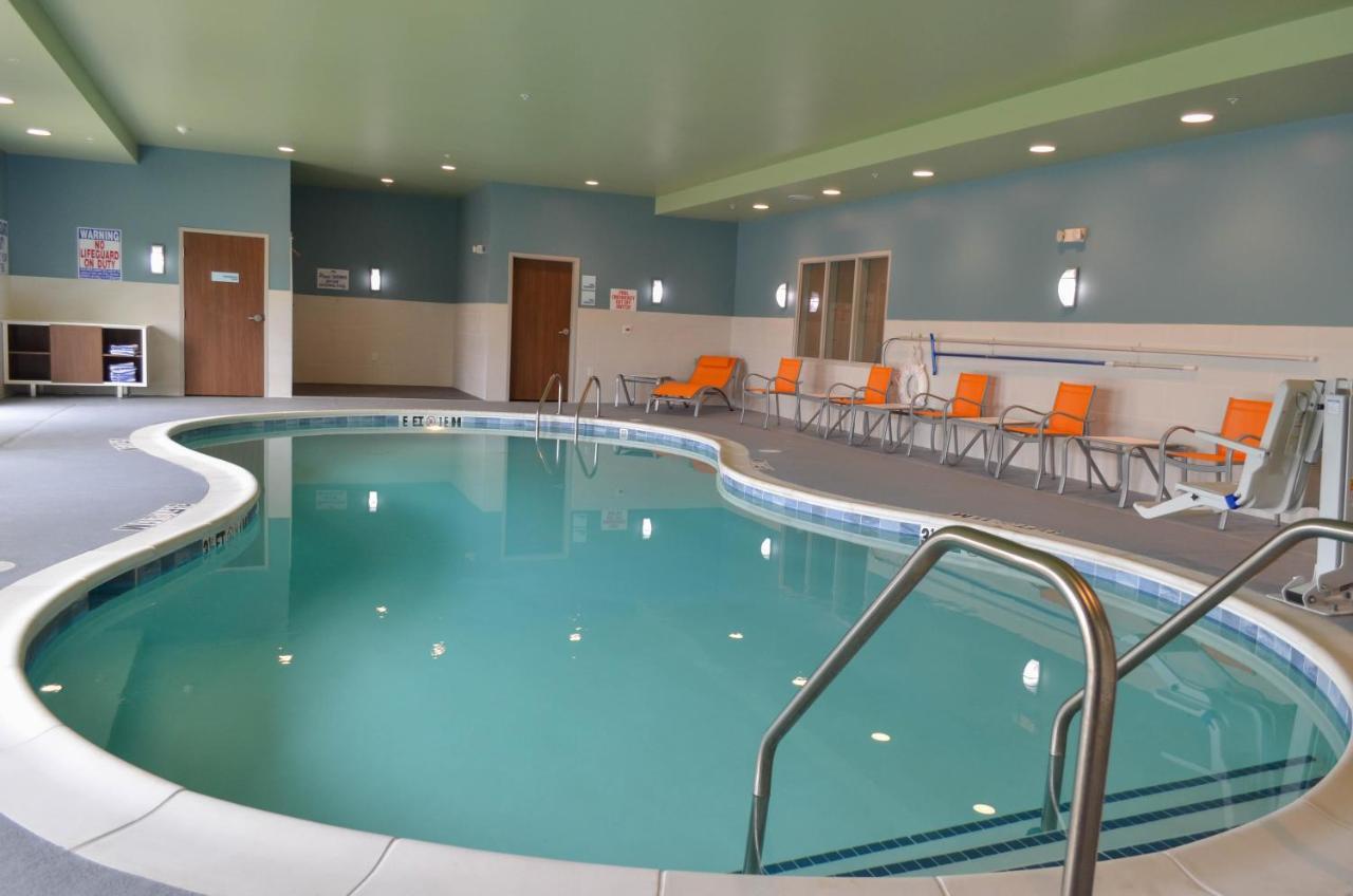 Holiday Inn Express & Suites - Charlotte Ne - University Area By Ihg Bagian luar foto